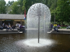 221d4KEUKENHOFblomsterpark1_0